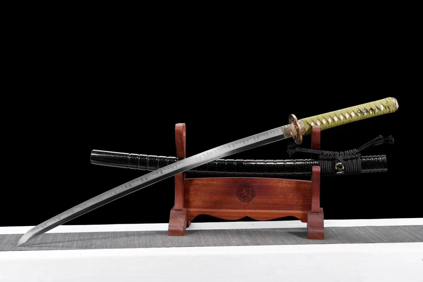 green dragon（T10 forged earth-covered burning blade）katana