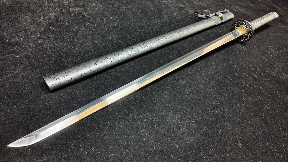 T10 (covering the soil and burning the blade to form wavy patterns)katana,Straight knife，Ninja Sword