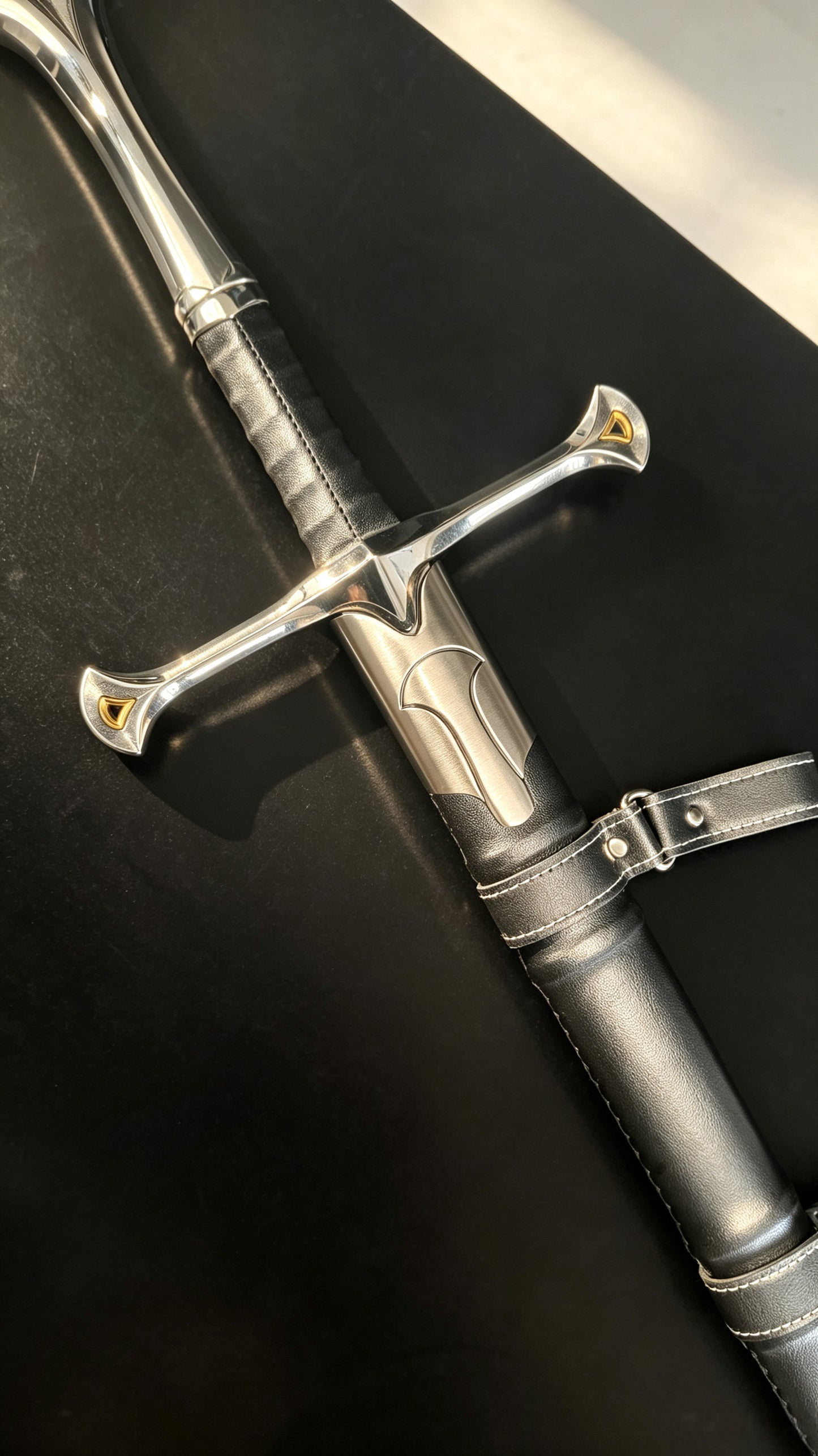 Lord of the Rings Aragorn Narsil Sword, Full Tang 65 Manganese Steel Forged Sharp Blade, High-Gloss Stainless Steel Fittings Real Sword