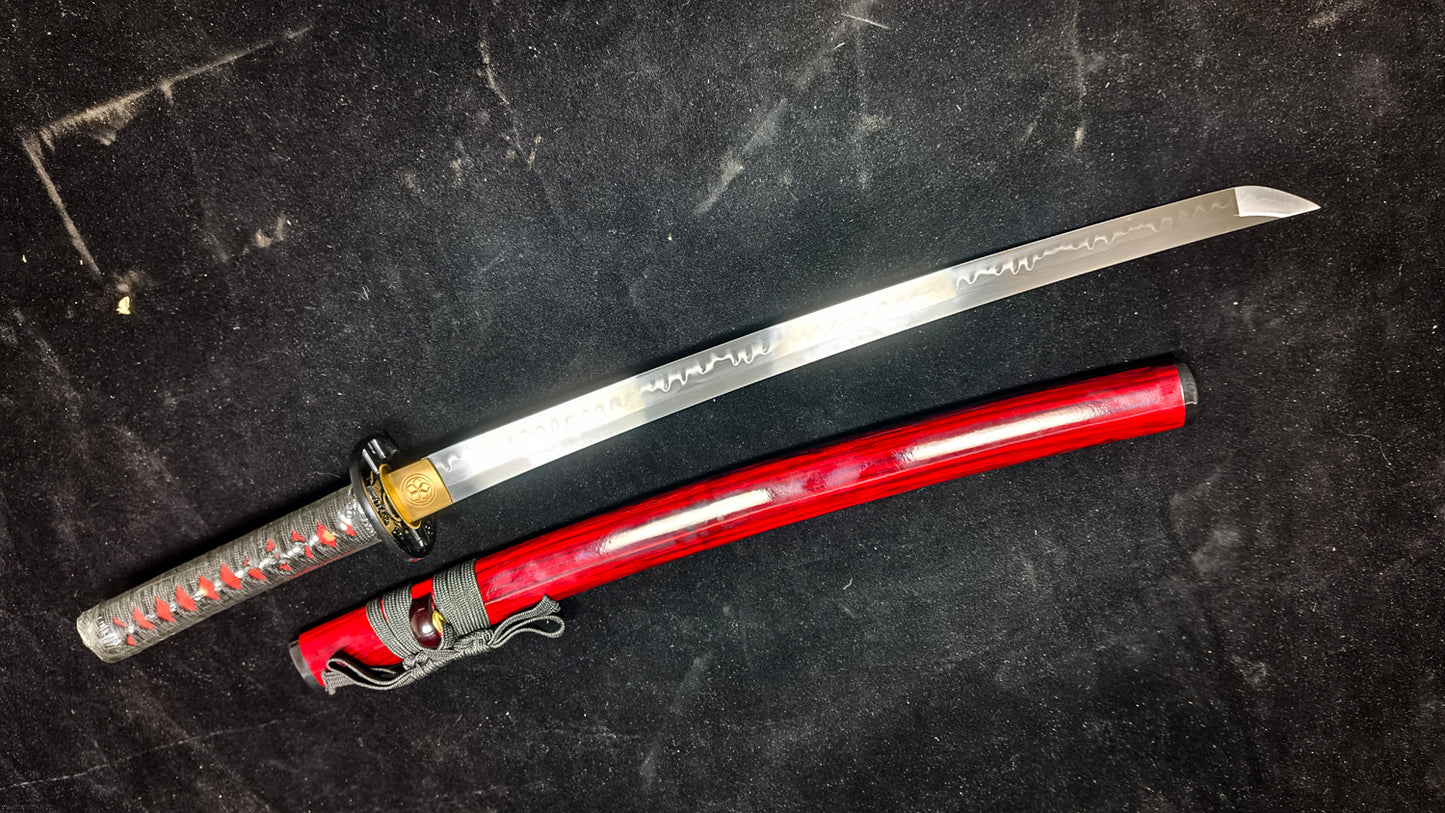 Red cut，katana,（51）