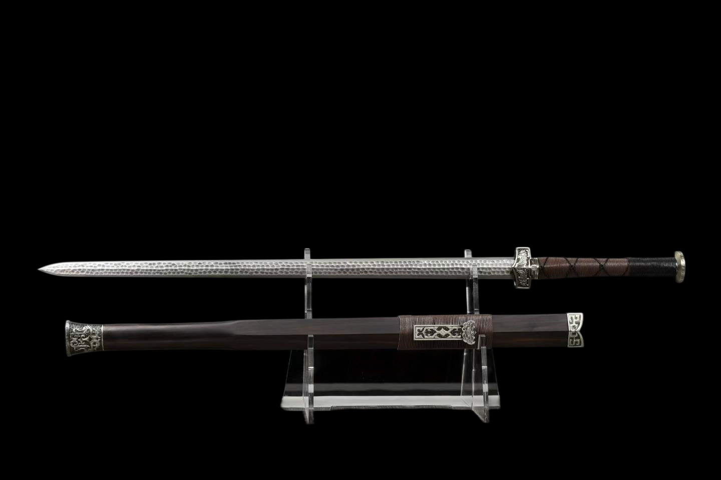 Xuan‑Lan Han Jian, Full Tang Construction, Sharp Blade, Hand‑Forged Stone‑Textured Damascus Steel, Hand‑Carved White‑Copper Fittings, Precious Ebony Wood Scabbard, Historical Collectible Chinese Sword