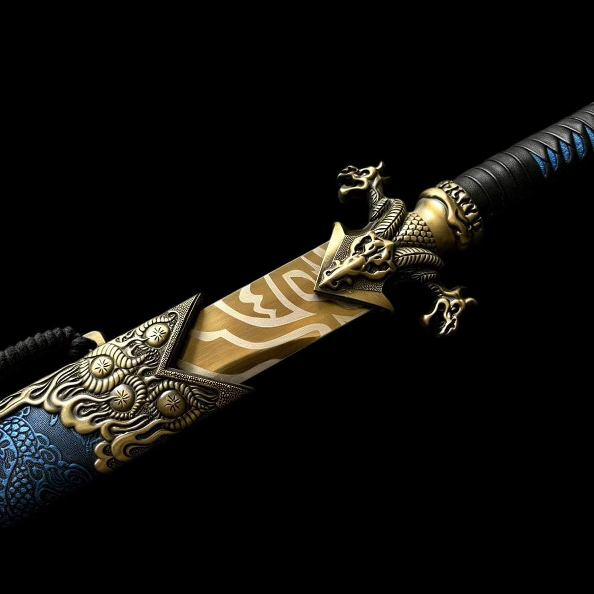 Black Scale Dao, Full Tang Construction, High Manganese Steel Blade, Sharp Edge, Antique Brass Fittings, Artificial Leather Wrapped Solid Wood Scabbard, Wooden Handle With Cord Wrapping, Collectible Decorative Chinese Sword