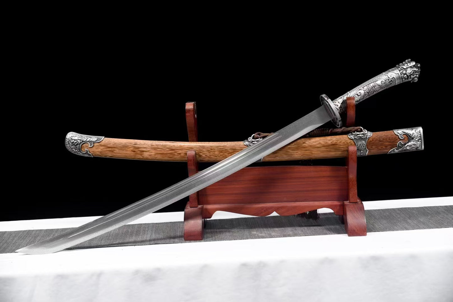 Patterned steel forging process mahogany sheath lion king knife waist knife integrated handle