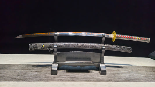 fire thorn（Medium carbon steel covered with soil, burning edge）katana