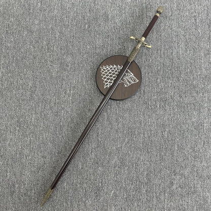 Sewing Needle (Stainless Steel) Blunt blade; unsharpened.