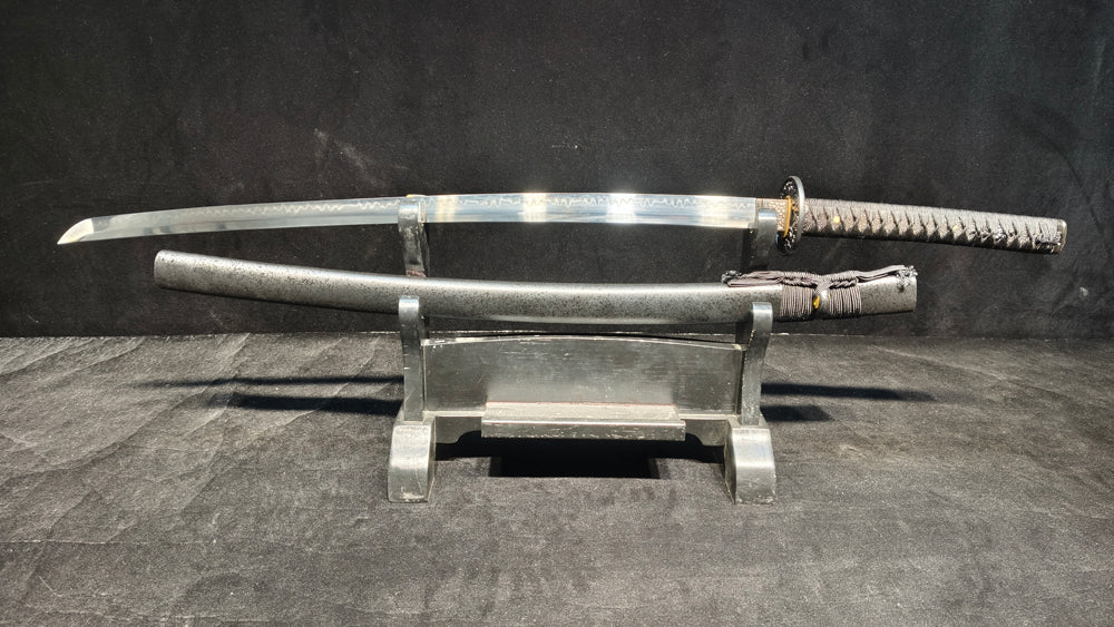 Katana Ripple Pattern TI0 (covered with soil and burned to create the blade's ripple pattern ...