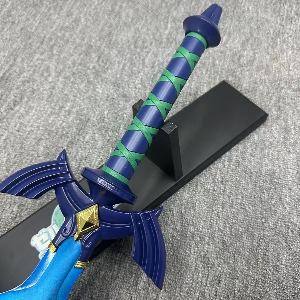 Master Sword Decayed Version (Stainless Steel) Blunt blade; unsharpened.