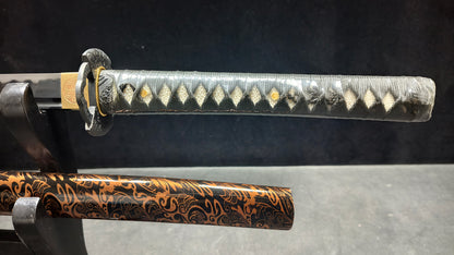 dark night（Spring steel forged and quenched black）katana