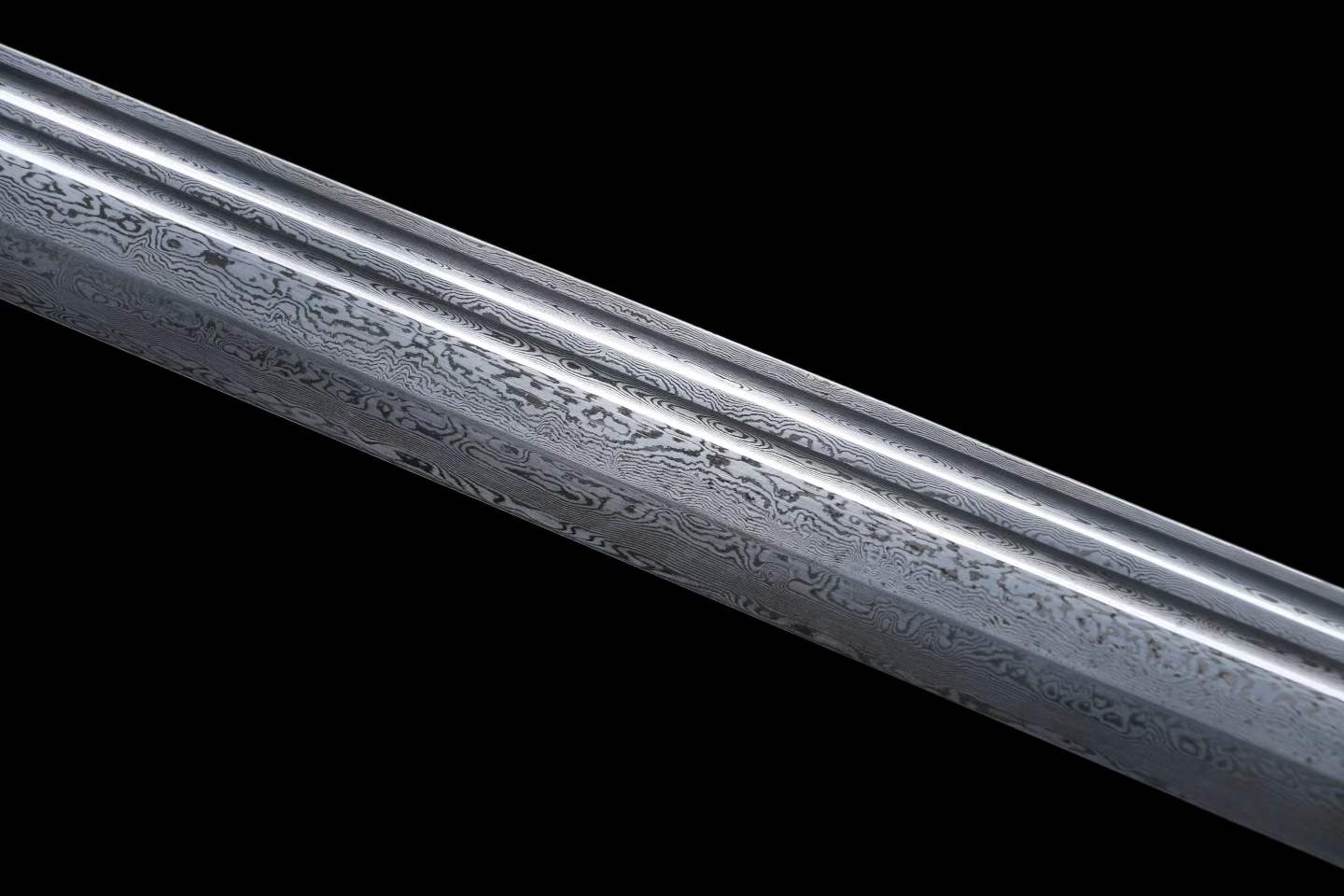Wolf‑Head Sword, Damascus Steel Forged Blade, Alloy Fittings, Solid Wood Scabbard Wrapped with Dragon‑Pattern Artificial Leather, Collectible Display Sword