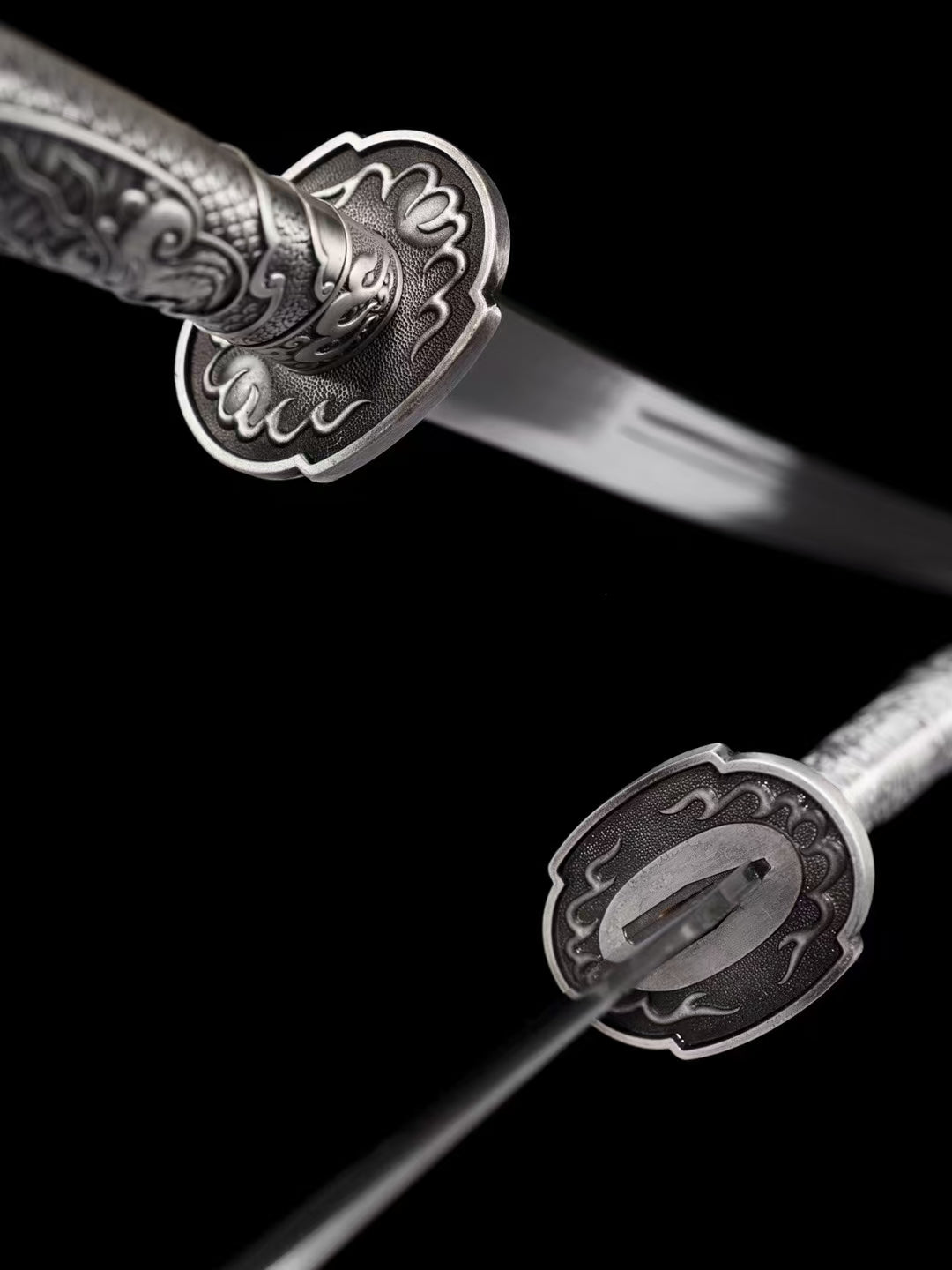 Patterned steel forging process mahogany sheath lion king knife waist knife integrated handle