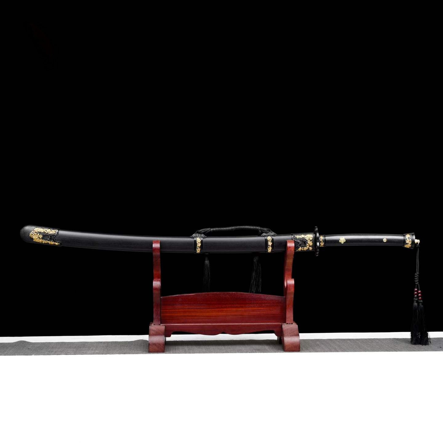 Integrated Full Tang High Manganese Steel Forged Jinyiwei Saber with Dragon Pattern Blade, Collectible Display Ornament