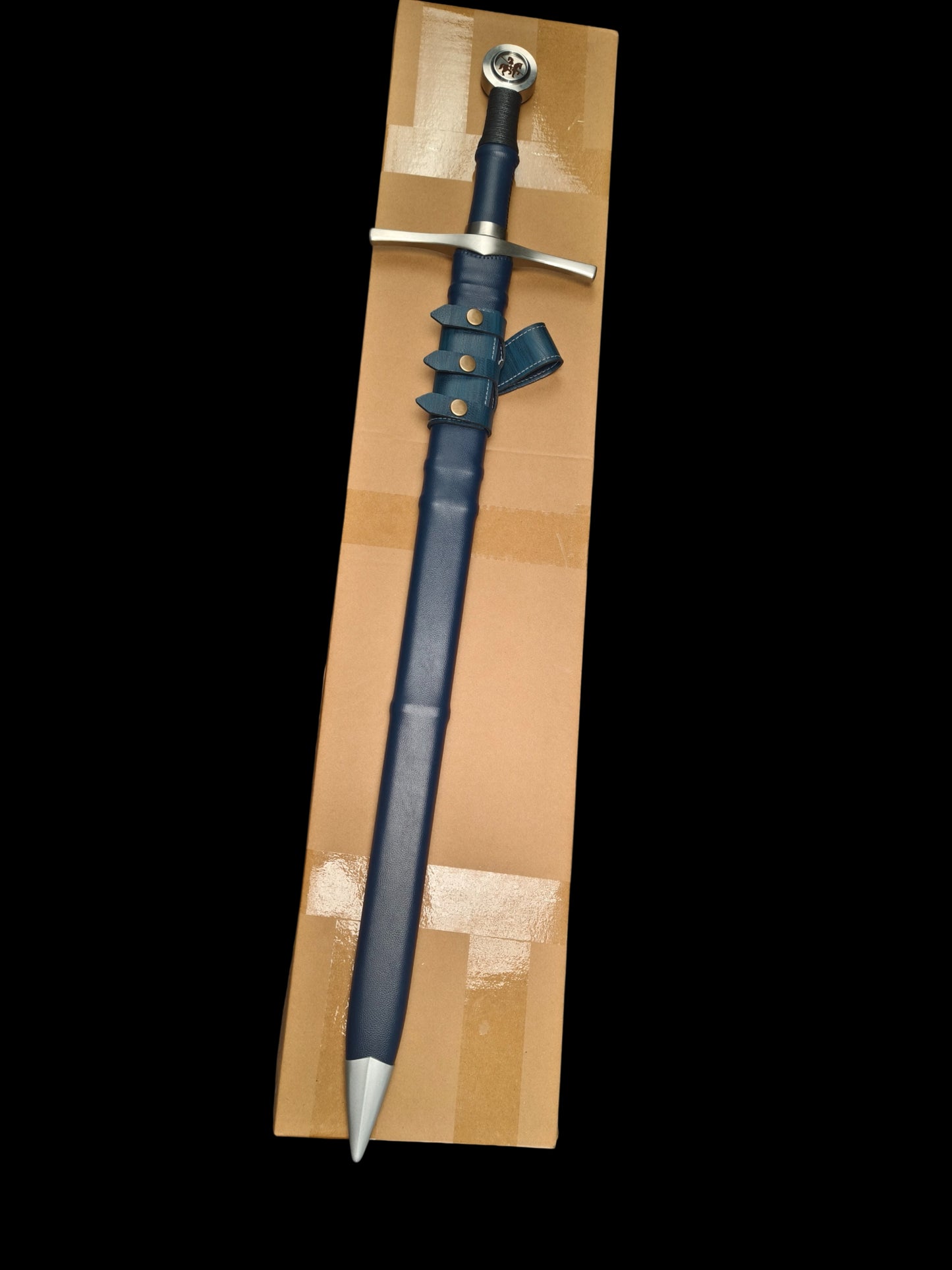 Full Tang 5160 Spring Steel Forged Sharp Single Hand Short European Sword, Blue Hilt with Leather Scabbard