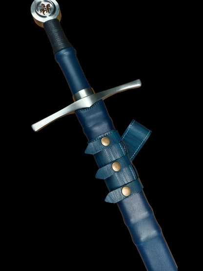 Full Tang 5160 Spring Steel Forged Sharp Single Hand Short European Sword, Blue Hilt with Leather Scabbard