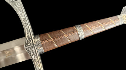 Full Tang Sir Radzig Sword Replica, Sharp Blade, 60Si2CrVA Spring Steel Mirror‑Polished Blade, 304 Stainless Steel Engraved Guard, Wood & Genuine Cowhide Scabbard, Kingdom Come Deliverance Medieval Knight Collectible Sword