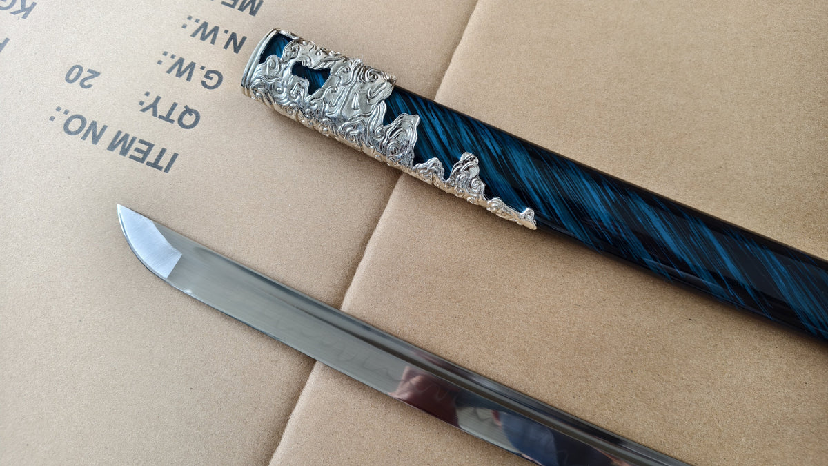 Ghost of Tsushima Long Katana, Full Tang Construction, Hand Forged T10 Steel Clay Tempered Blade, Sharp Edge, Hand Polished For Enhanced Sharpness, Alloy Fittings, Solid Wood Scabbard With Real Ray Skin Handle, Collectible Replica Samurai Sword